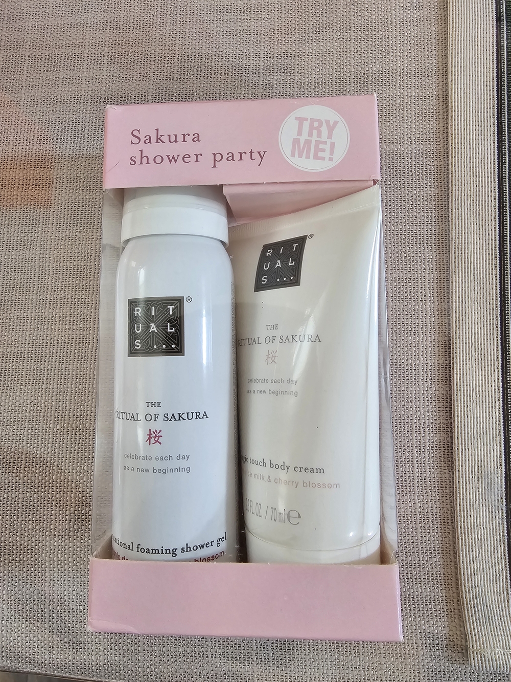 Rituals The Ritual of Sakura Shower & Body Cream Gift Set - Pink/White